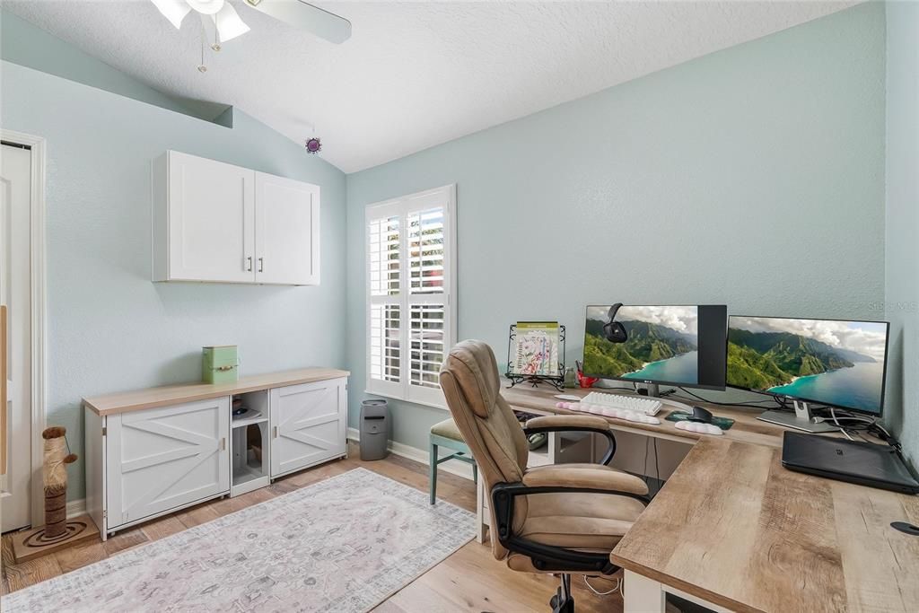 For Sale: $514,900 (4 beds, 3 baths, 2490 Square Feet)