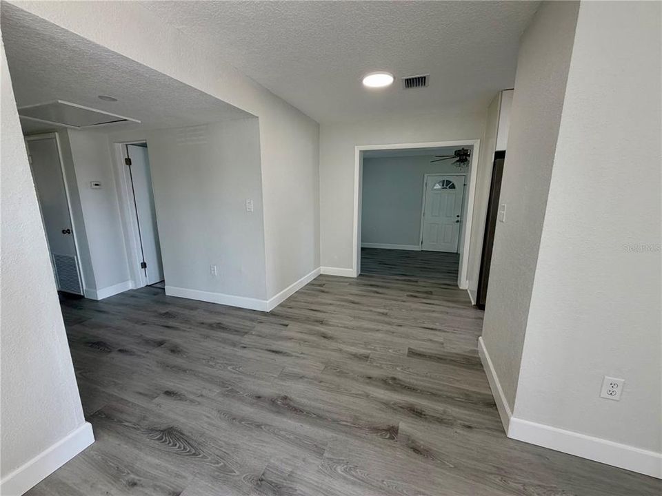 For Sale: $345,000 (3 beds, 2 baths, 1236 Square Feet)