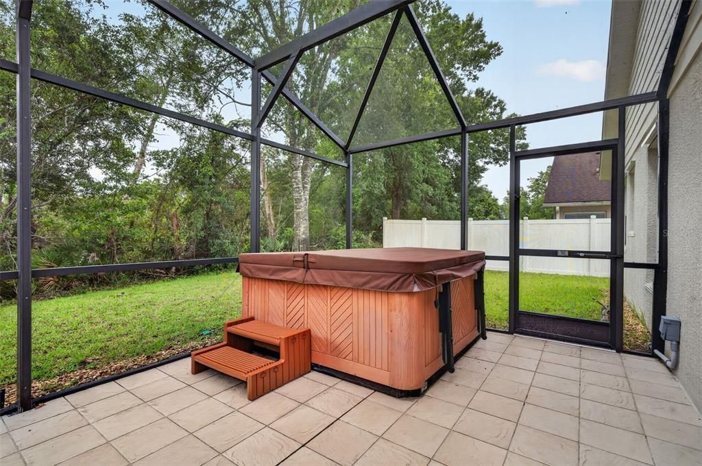 На продажу: $370,000 (3 спален, 2 ванн, 1841 Квадратных фут)
