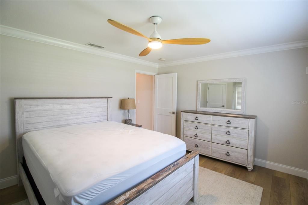 В аренду: $9,500 (3 спален, 2 ванн, 2141 Квадратных фут)