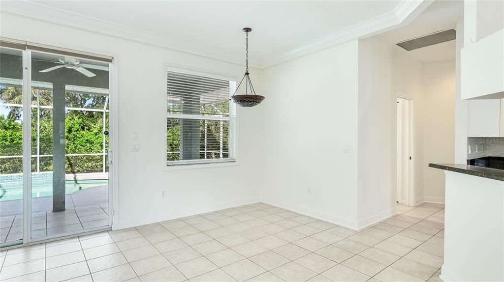 В аренду: $3,800 (4 спален, 3 ванн, 2077 Квадратных фут)