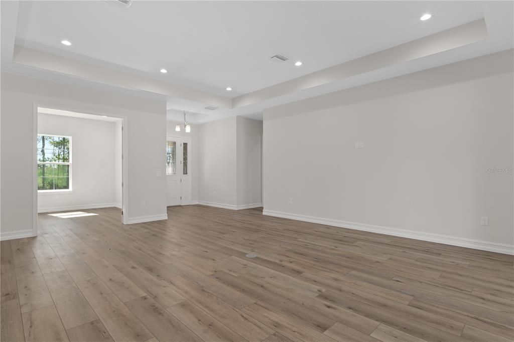 For Sale: $610,000 (3 beds, 3 baths, 2606 Square Feet)