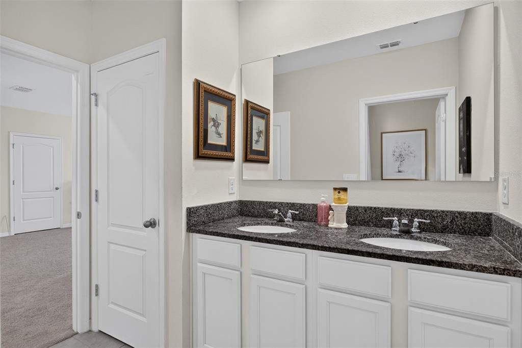 For Sale: $439,900 (5 beds, 3 baths, 2634 Square Feet)