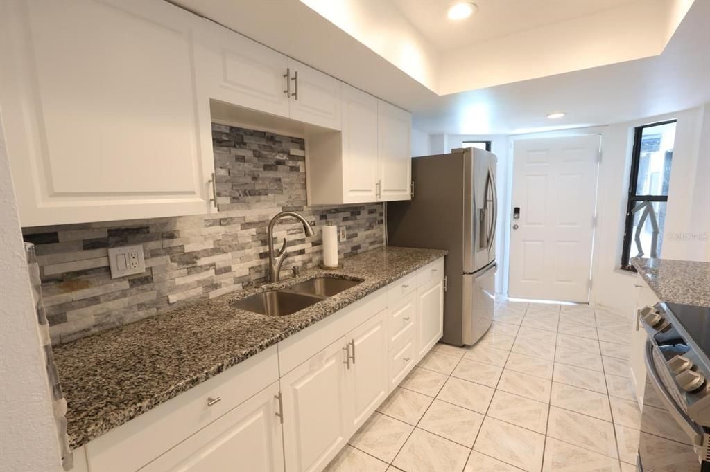 For Sale: $334,900 (3 beds, 2 baths, 1471 Square Feet)