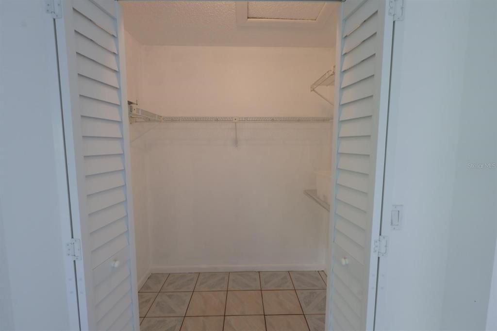 For Sale: $334,900 (3 beds, 2 baths, 1471 Square Feet)