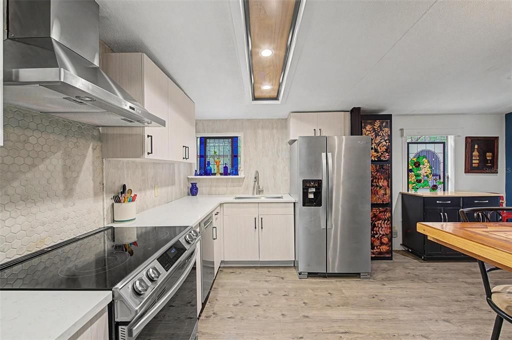 For Sale: $239,900 (3 beds, 2 baths, 1188 Square Feet)