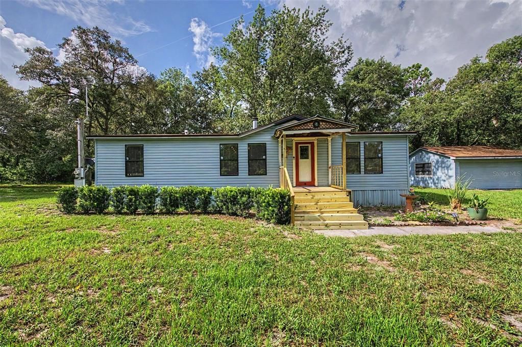 For Sale: $239,900 (3 beds, 2 baths, 1188 Square Feet)