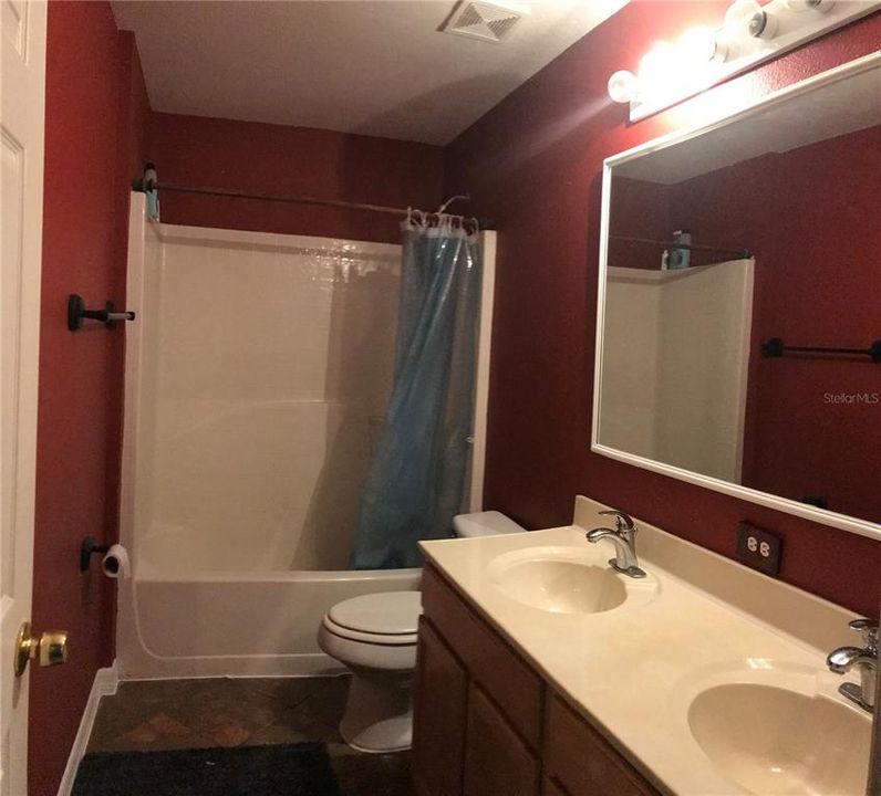 For Sale: $320,000 (4 beds, 2 baths, 2876 Square Feet)
