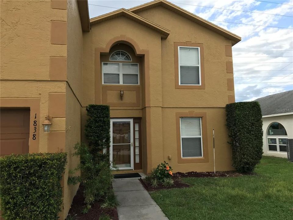 For Sale: $320,000 (4 beds, 2 baths, 2876 Square Feet)