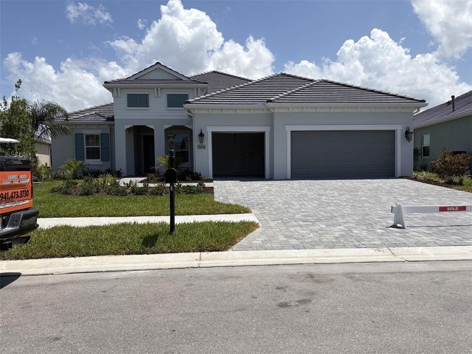 Recently Sold: $910,000 (3 beds, 3 baths, 2868 Square Feet)