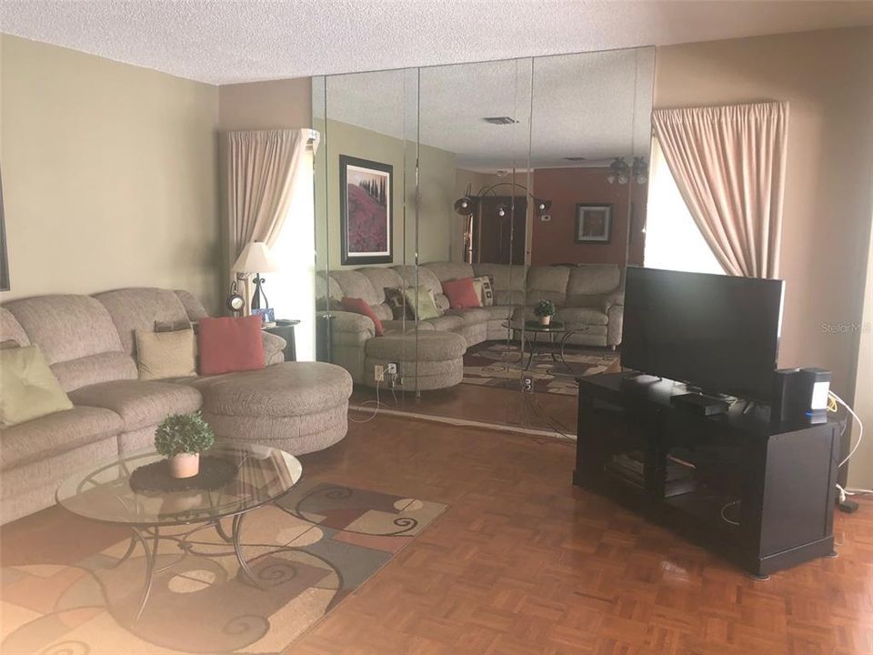 В аренду: $2,200 (2 спален, 2 ванн, 1140 Квадратных фут)