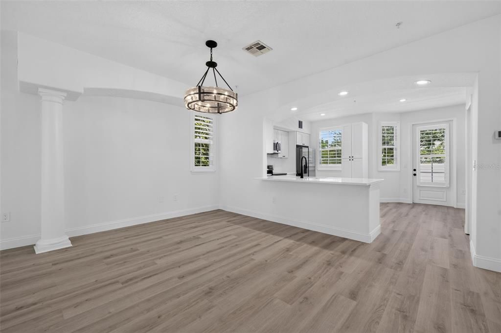 Active With Contract: $715,000 (3 beds, 3 baths, 2094 Square Feet)