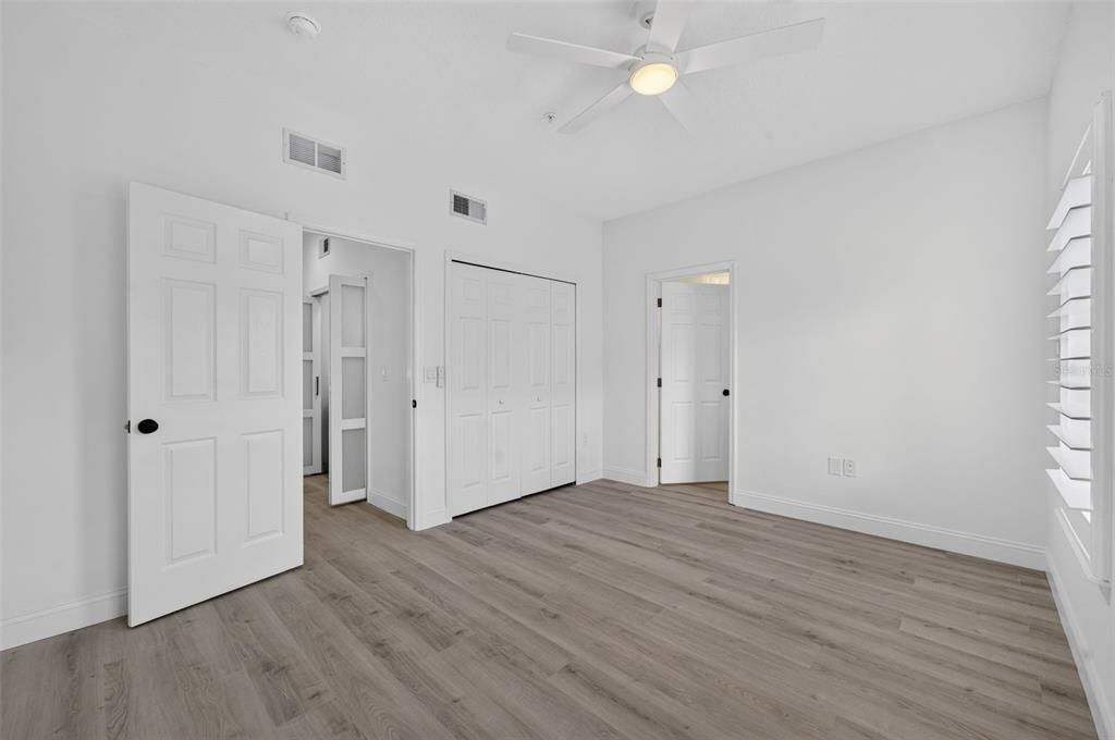 Active With Contract: $715,000 (3 beds, 3 baths, 2094 Square Feet)