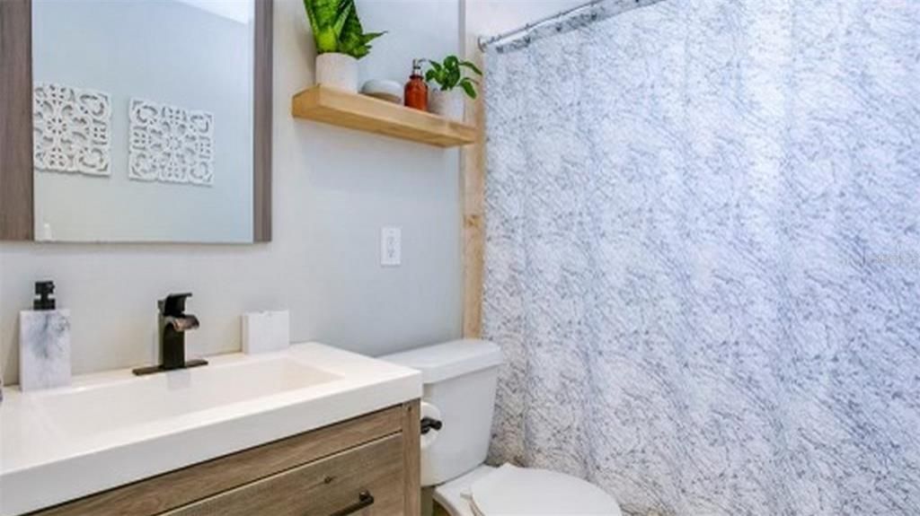 В аренду: $3,450 (3 спален, 2 ванн, 1150 Квадратных фут)