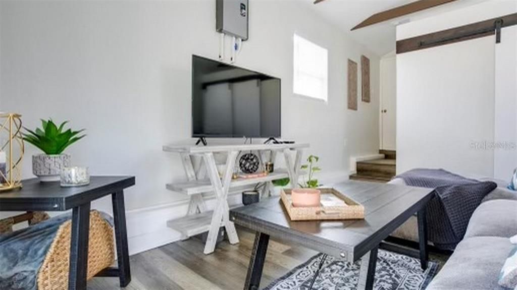 В аренду: $3,450 (3 спален, 2 ванн, 1150 Квадратных фут)
