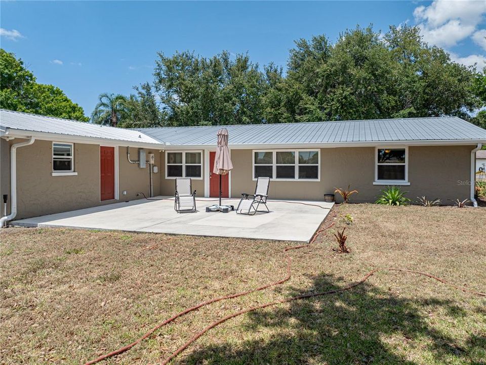 For Sale: $459,900 (4 beds, 2 baths, 2028 Square Feet)