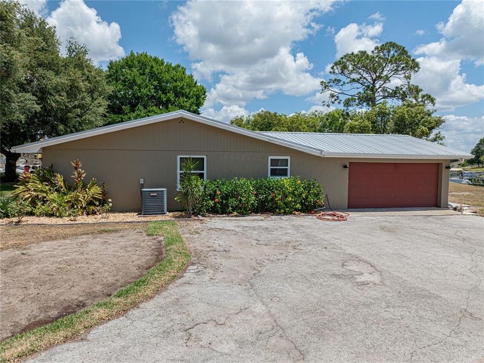 For Sale: $459,900 (4 beds, 2 baths, 2028 Square Feet)