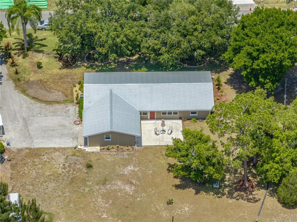 For Sale: $459,900 (4 beds, 2 baths, 2028 Square Feet)