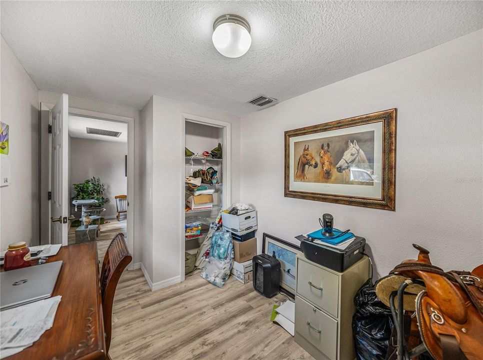 For Sale: $459,900 (4 beds, 2 baths, 2028 Square Feet)