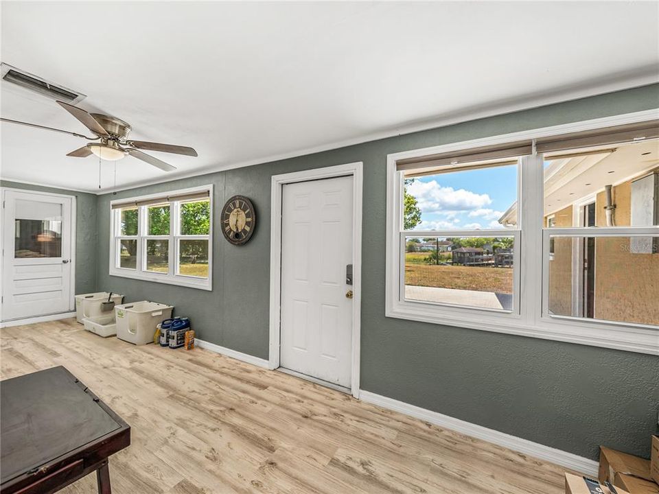For Sale: $459,900 (4 beds, 2 baths, 2028 Square Feet)