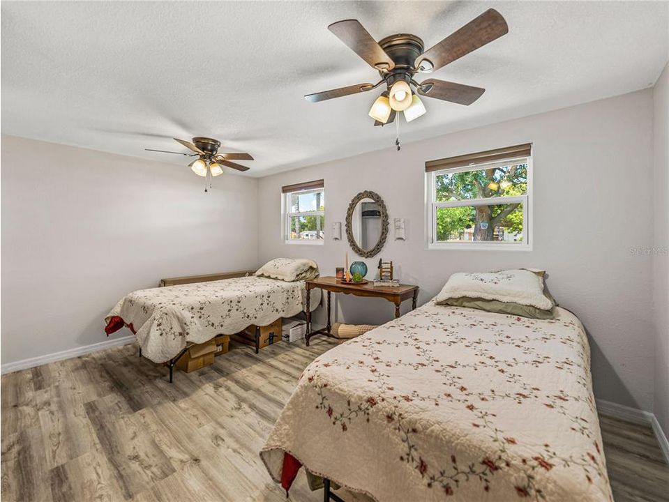 For Sale: $459,900 (4 beds, 2 baths, 2028 Square Feet)