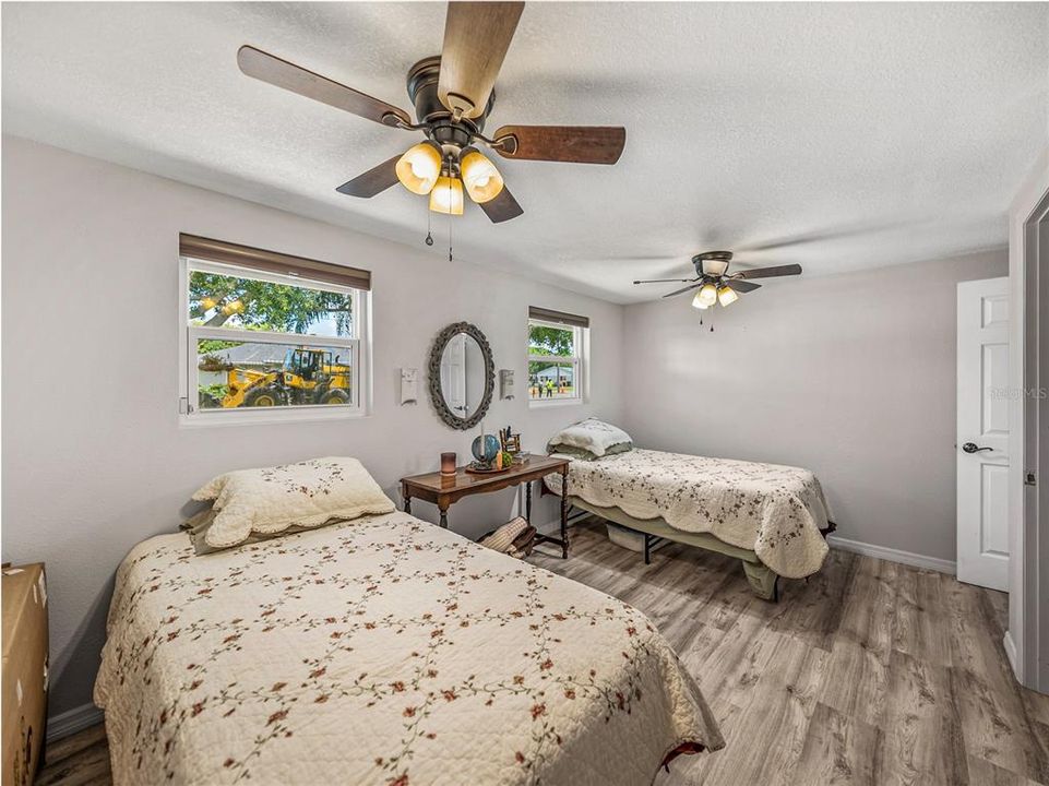 For Sale: $459,900 (4 beds, 2 baths, 2028 Square Feet)