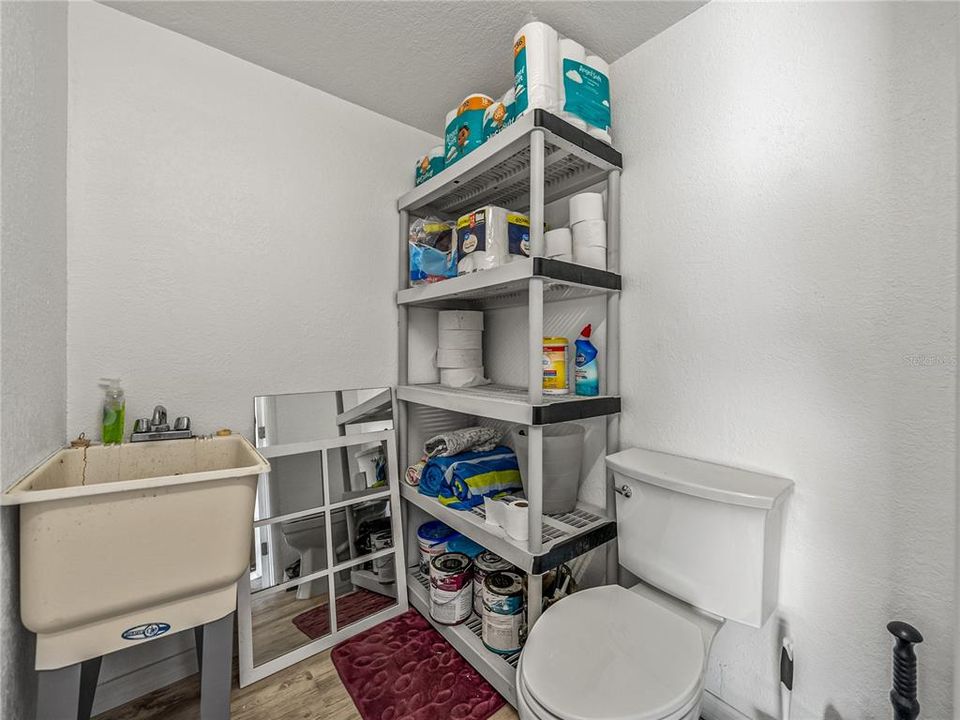 For Sale: $459,900 (4 beds, 2 baths, 2028 Square Feet)