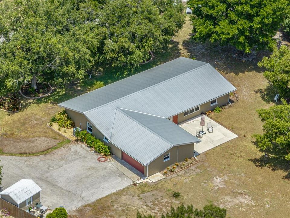For Sale: $459,900 (4 beds, 2 baths, 2028 Square Feet)