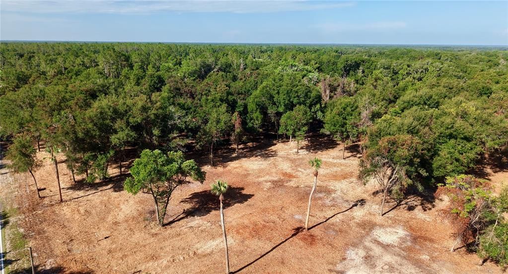 待售: $799,000 (9.63 acres)