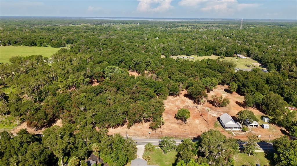 待售: $799,000 (9.63 acres)