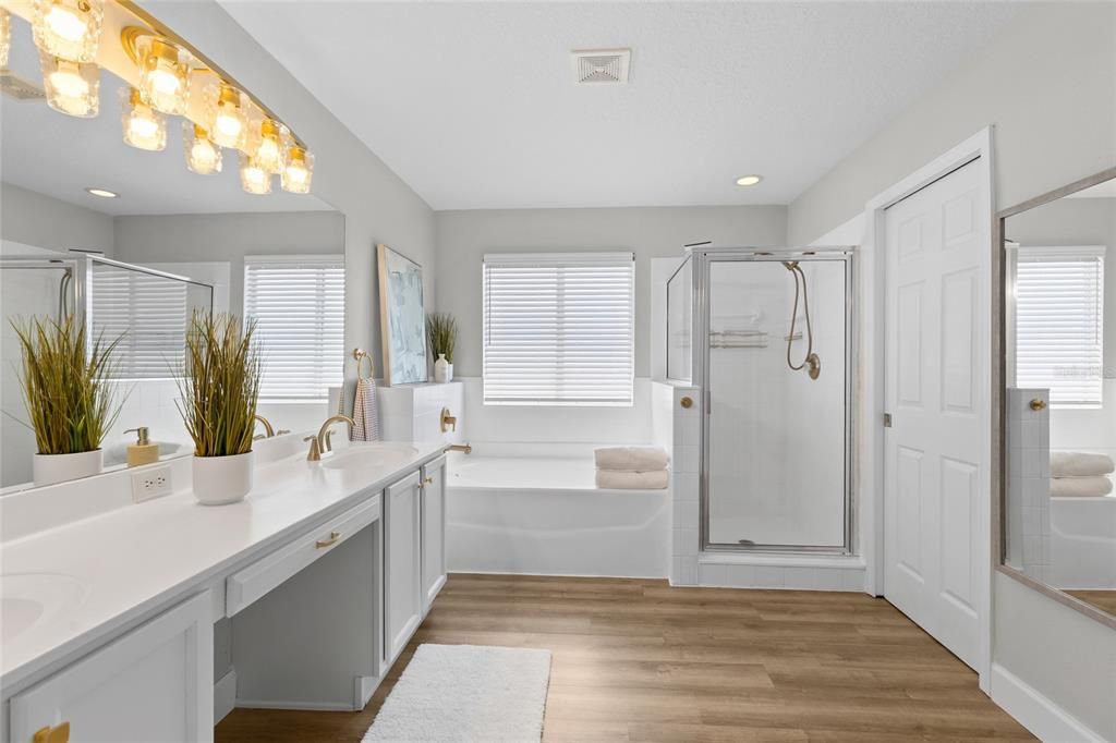 For Sale: $589,900 (6 beds, 3 baths, 3029 Square Feet)