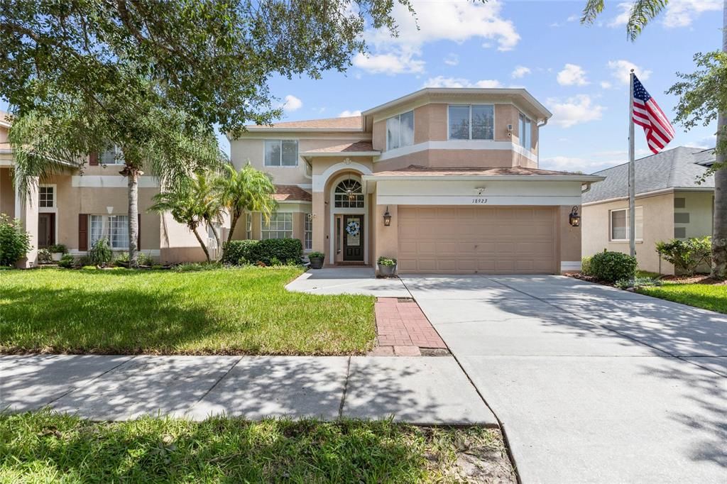 For Sale: $589,900 (6 beds, 3 baths, 3029 Square Feet)