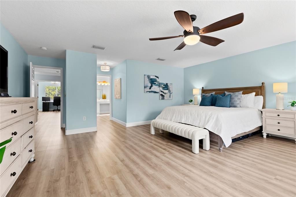 For Sale: $589,900 (6 beds, 3 baths, 3029 Square Feet)