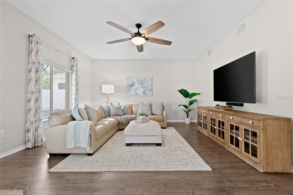 For Sale: $589,900 (6 beds, 3 baths, 3029 Square Feet)
