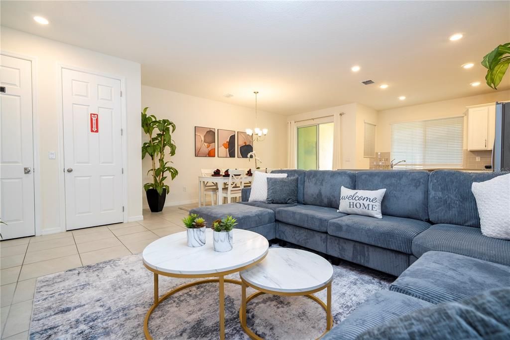 For Sale: $450,000 (4 beds, 4 baths, 2145 Square Feet)