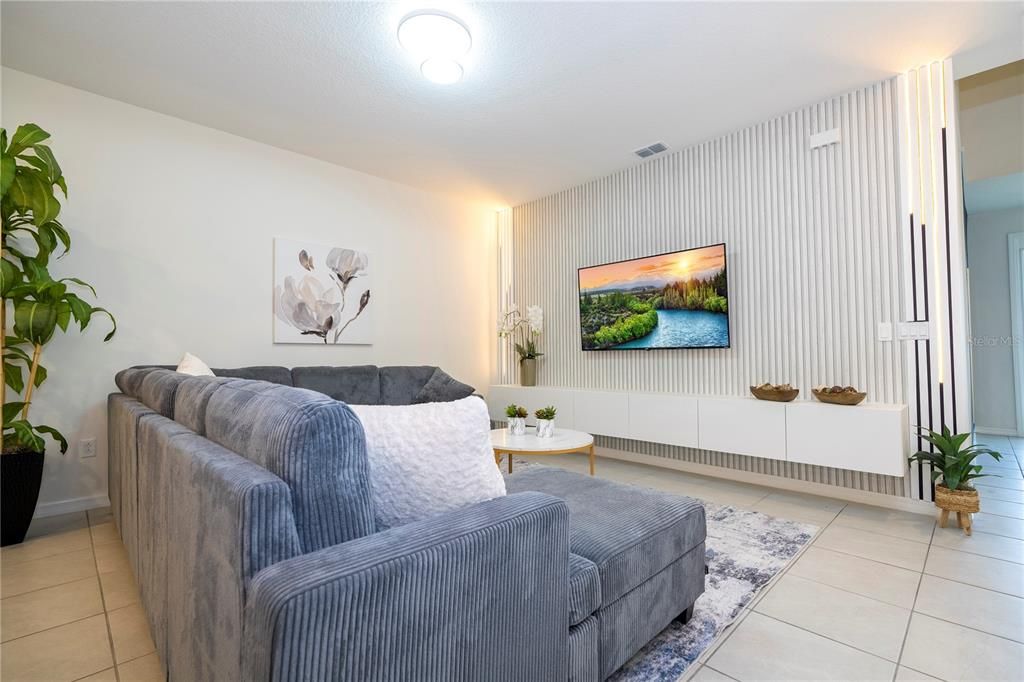 For Sale: $450,000 (4 beds, 4 baths, 2145 Square Feet)