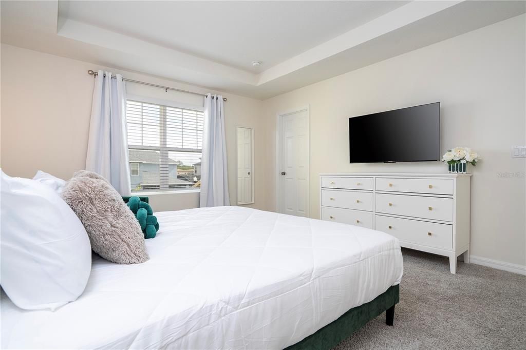 For Sale: $450,000 (4 beds, 4 baths, 2145 Square Feet)
