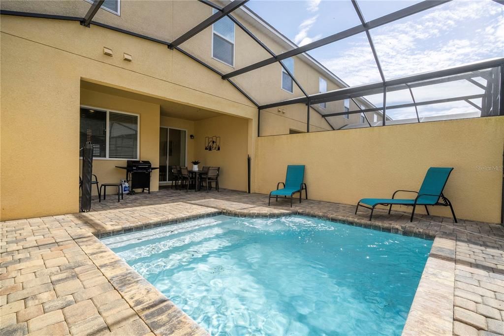 For Sale: $450,000 (4 beds, 4 baths, 2145 Square Feet)