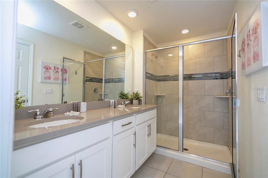 For Sale: $450,000 (4 beds, 4 baths, 2145 Square Feet)
