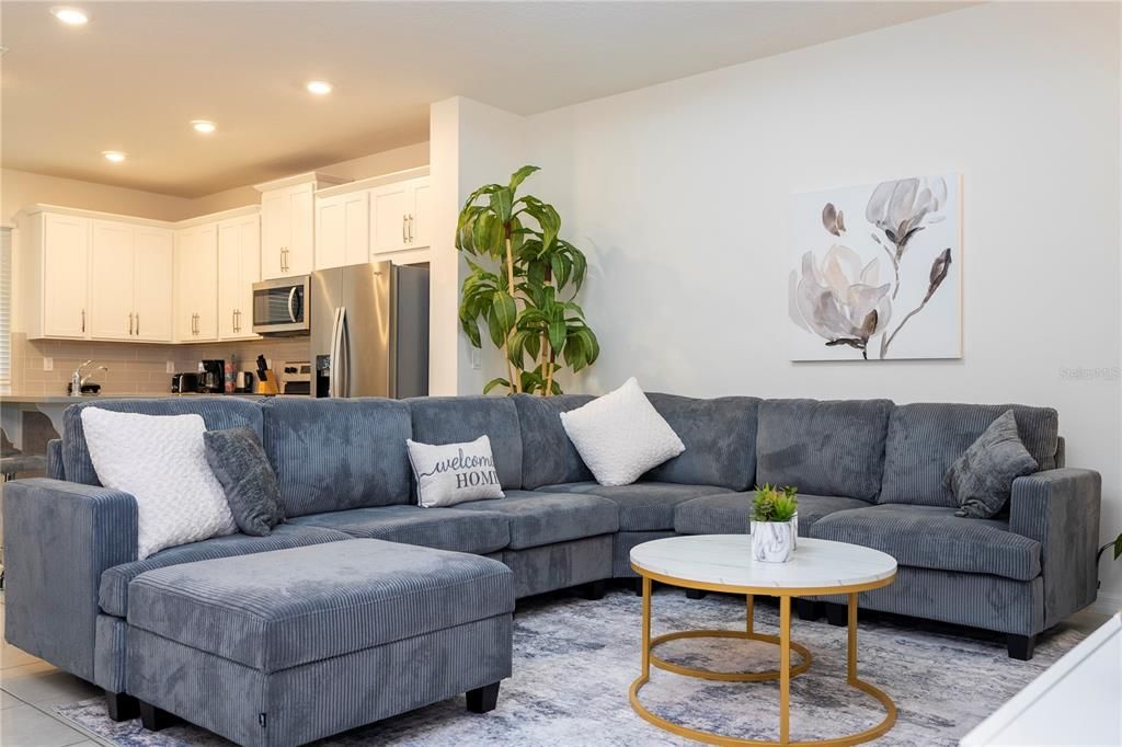 For Sale: $450,000 (4 beds, 4 baths, 2145 Square Feet)