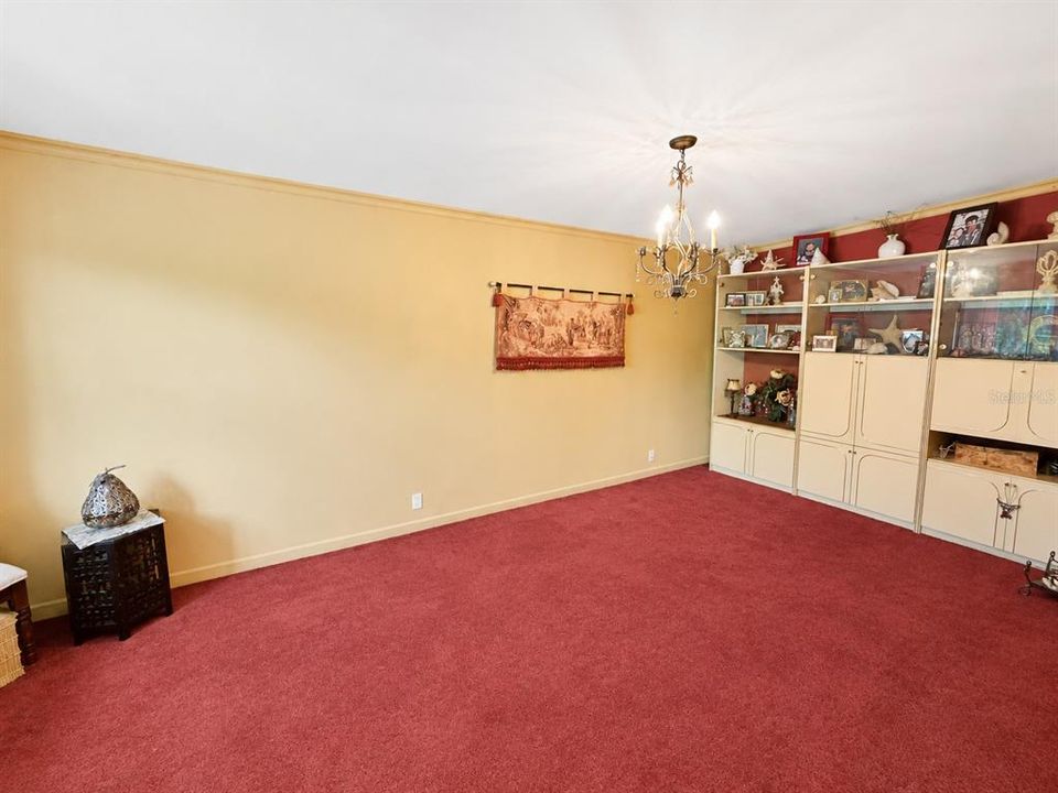 En Venta: $250,000 (4 camas, 2 baños, 1396 Pies cuadrados)