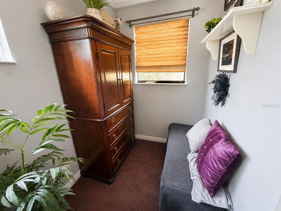 En Venta: $250,000 (4 camas, 2 baños, 1396 Pies cuadrados)