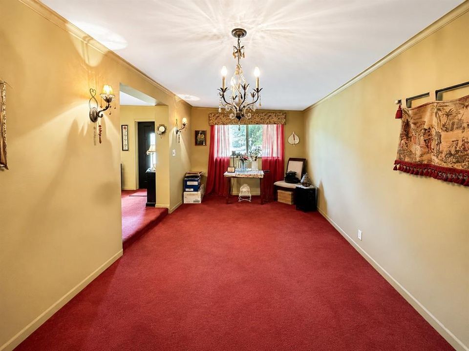 En Venta: $250,000 (4 camas, 2 baños, 1396 Pies cuadrados)