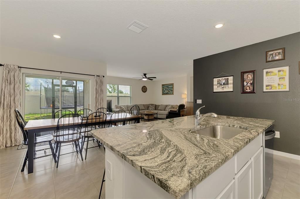 For Sale: $474,900 (4 beds, 2 baths, 1828 Square Feet)