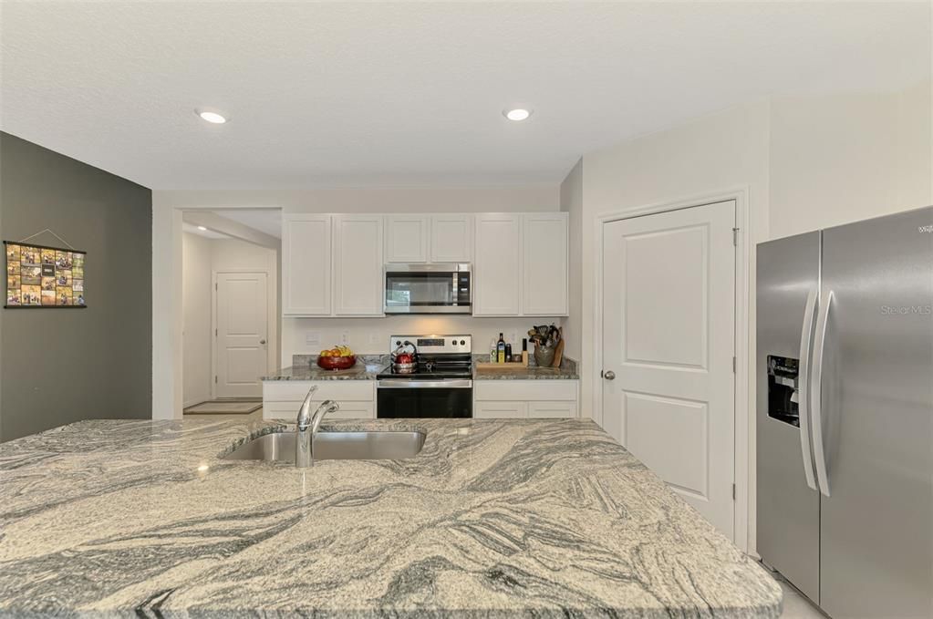For Sale: $474,900 (4 beds, 2 baths, 1828 Square Feet)