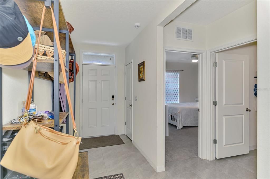 For Sale: $474,900 (4 beds, 2 baths, 1828 Square Feet)