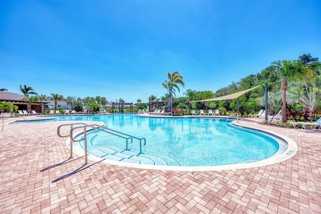 For Sale: $474,900 (4 beds, 2 baths, 1828 Square Feet)