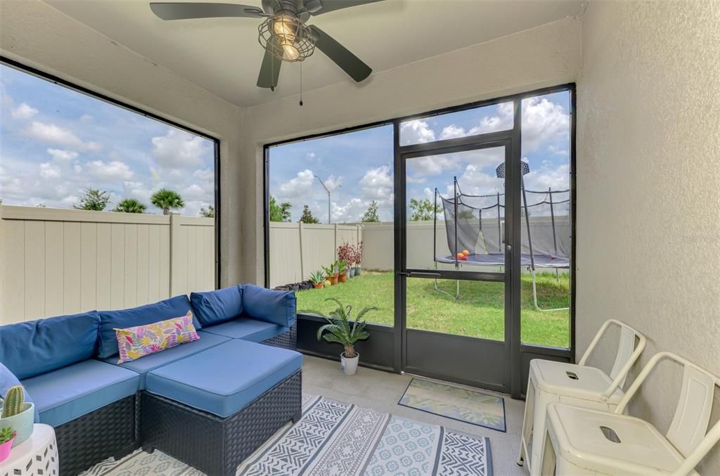 For Sale: $474,900 (4 beds, 2 baths, 1828 Square Feet)