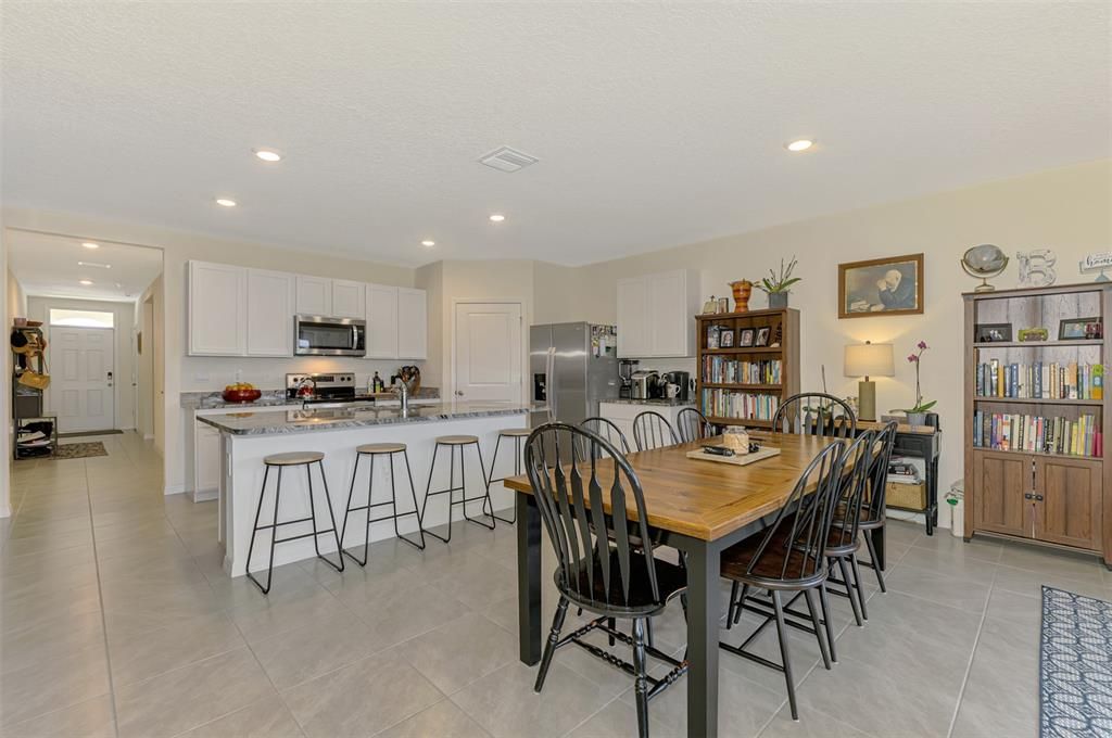 For Sale: $474,900 (4 beds, 2 baths, 1828 Square Feet)