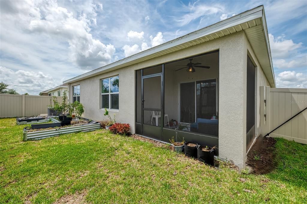 For Sale: $474,900 (4 beds, 2 baths, 1828 Square Feet)